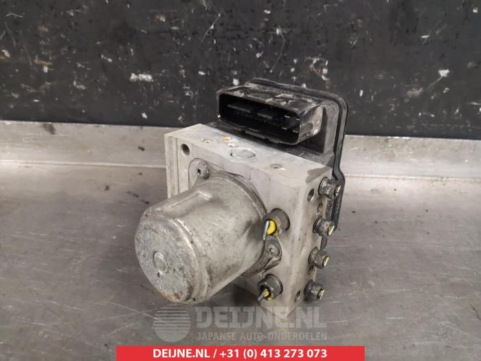 Usagé Bloc ABS Honda Jazz (GE6/GE8/GG/GP) 1.3 VTEC 16V Hybrid Prix € 150,00 Règlement à la marge proposé par V.Deijne Jap.Auto-onderdelen BV