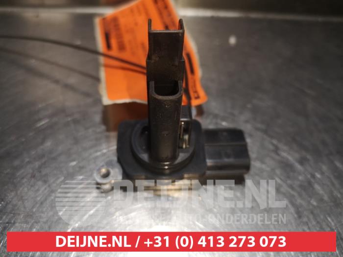 Begagnade Luftflödesmätare Toyota Yaris II (P9) 1.33 16V Dual VVT-I Pris € 15,00 Marginaltabell erbjuds av V.Deijne Jap.Auto-onderdelen BV
