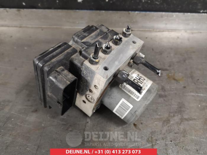 Begagnade ABS-pump Hyundai i20 (GBB) 1.2i 16V Pris € 75,00 Marginaltabell erbjuds av V.Deijne Jap.Auto-onderdelen BV
