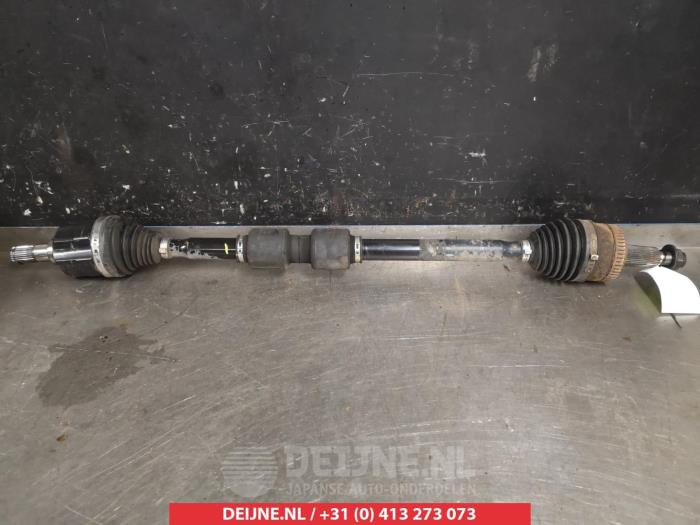 Front drive shaft, right from a Hyundai iX35 (LM) 1.7 CRDi 16V 2013