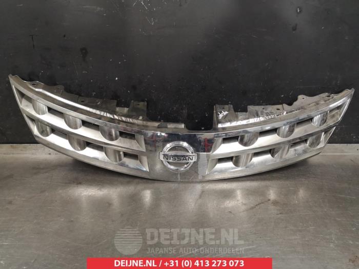 Używane Grill Nissan Murano (Z50) 3.5 V6 24V 4x4 Cena € 50,00 Procedura marży oferowane przez V.Deijne Jap.Auto-onderdelen BV