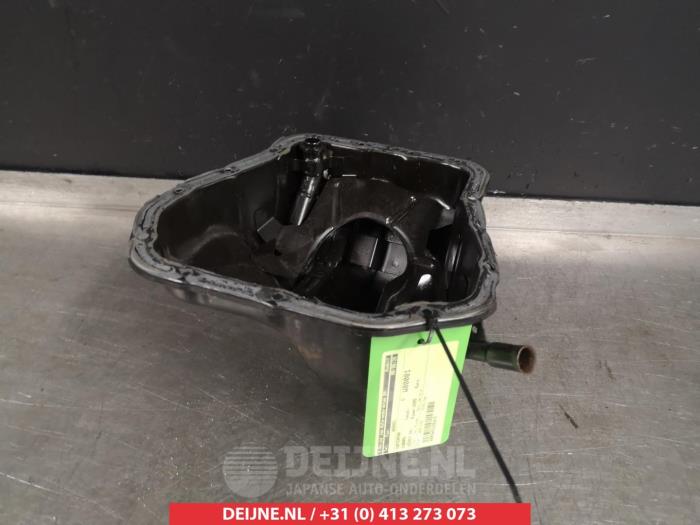 Usagé Couvercle carter Subaru Legacy Prix € 35,00 Règlement à la marge proposé par V.Deijne Jap.Auto-onderdelen BV