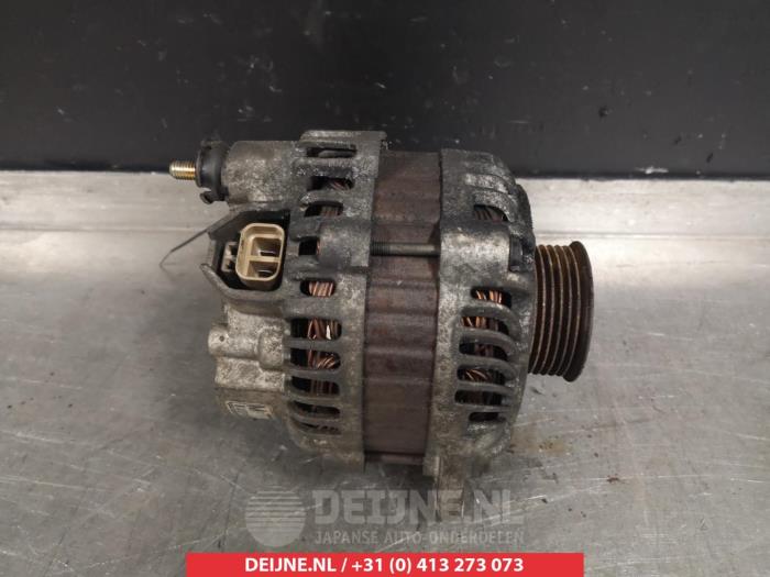 Usagé Dynamo Nissan 350 Z (Z33) 3.5 V6 24V Prix € 40,00 Règlement à la marge proposé par V.Deijne Jap.Auto-onderdelen BV