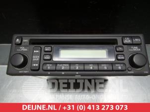 Gebrauchte Radio Honda CR-V (RD6/7/8) 2.0i 16V VTEC Preis auf Anfrage angeboten von V.Deijne Jap.Auto-onderdelen BV