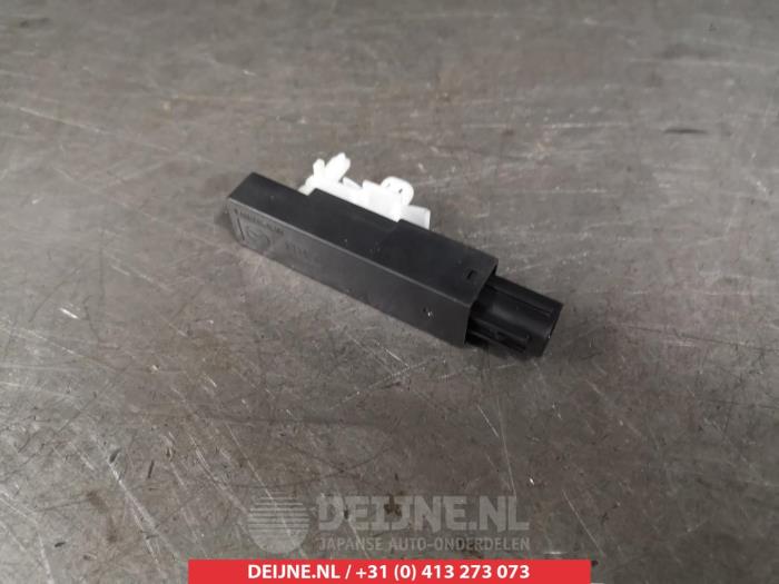 Używane Keyless Entry-Antena Mazda 6 (GJ/GH/GL) 2.2 SkyActiv-D 150 16V Cena na żądanie oferowane przez V.Deijne Jap.Auto-onderdelen BV