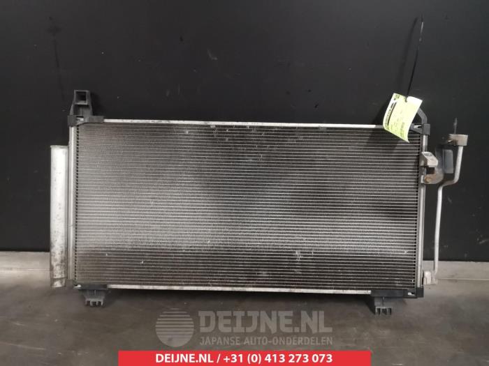 Air conditioning condenser from a Toyota Yaris II (P9) 1.8 16V VVT-i TS 2007