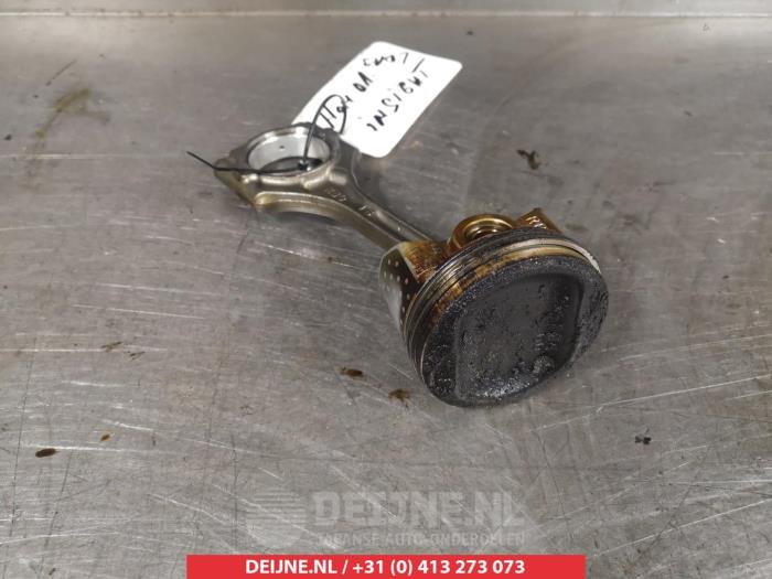 Usados Pistón Honda Insight (ZE2) Precio € 75,00 Norma de margen ofrecido por V.Deijne Jap.Auto-onderdelen BV