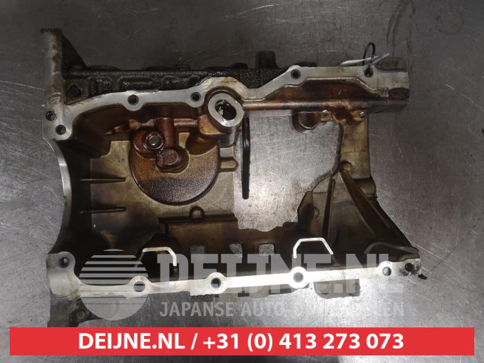 Usagé Couvercle carter Nissan Pulsar (C13) 1.2 DIG-T 16V Prix € 50,00 Règlement à la marge proposé par V.Deijne Jap.Auto-onderdelen BV