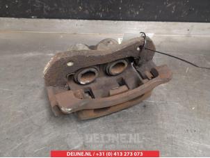 Used Front brake calliper, left Kia Sorento I (JC) 2.4 16V Price € 35,00 Margin scheme offered by V.Deijne Jap.Auto-onderdelen BV