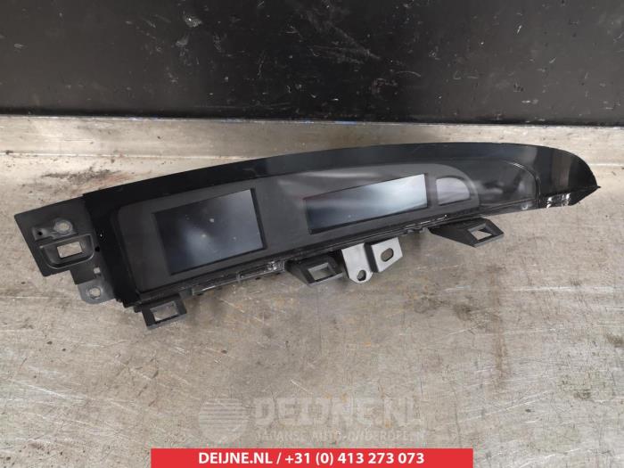 Begagnade Innerdisplay Mazda 3 Sport (BL14/BLA4/BLB4) 1.6 CiTD 16V Pris € 35,00 Marginaltabell erbjuds av V.Deijne Jap.Auto-onderdelen BV