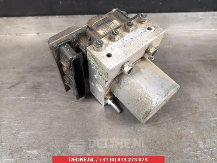 Used ABS pump Subaru Impreza III (GH/GR) 2.0 R 16V AWD Price € 35,00 Margin scheme offered by V.Deijne Jap.Auto-onderdelen BV