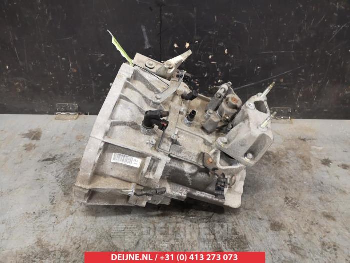 Getriebe van een Suzuki SX4 S-Cross (JY) 1.4 Booster Jet Turbo 16V AllGrip 2016