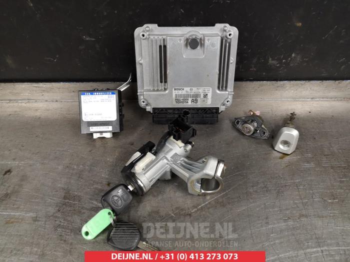 Used Engine management computer Toyota Corolla Wagon (E12) 1.4 D-4D 16V Price € 75,00 Margin scheme offered by V.Deijne Jap.Auto-onderdelen BV
