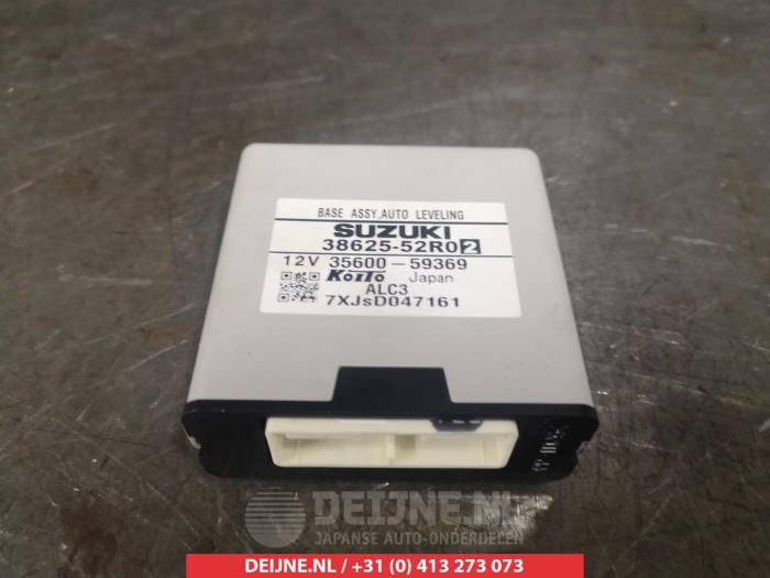 Usagé Ordinateur éclairage Suzuki Swift (ZC/ZD) 1.0 Booster Jet Turbo 12V SHVS Prix € 25,00 Règlement à la marge proposé par V.Deijne Jap.Auto-onderdelen BV