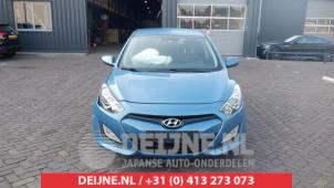 Used Frontscreen Hyundai i30 (GDHB5) 1.6 GDI Blue 16V Price € 100,00 Margin scheme offered by V.Deijne Jap.Auto-onderdelen BV