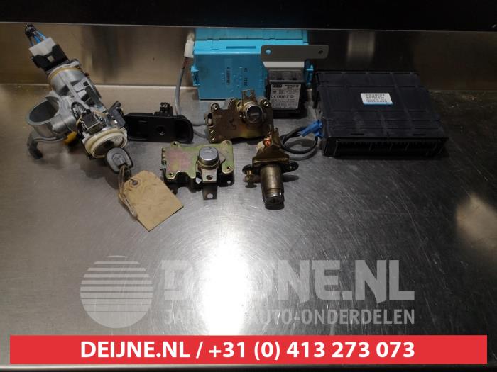 Used Engine management computer Mitsubishi Pajero Hardtop (V6/7) 3.2 DI-D 16V Price € 150,00 Margin scheme offered by V.Deijne Jap.Auto-onderdelen BV