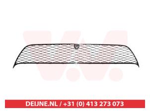 New Bumper grille Mitsubishi Outlander Price € 33,67 Inclusive VAT offered by V.Deijne Jap.Auto-onderdelen BV