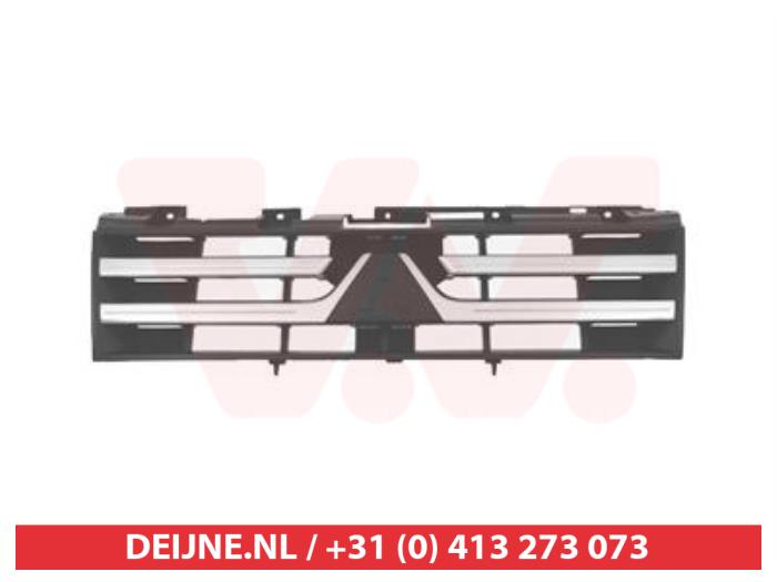 Nowe Grill Mitsubishi Pajero Cena € 152,38 Z VAT oferowane przez V.Deijne Jap.Auto-onderdelen BV
