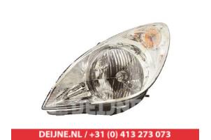 New Headlight, left Hyundai I20 Price € 134,23 Inclusive VAT offered by V.Deijne Jap.Auto-onderdelen BV