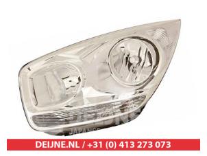 New Headlight, left Kia Venga Price € 161,45 Inclusive VAT offered by V.Deijne Jap.Auto-onderdelen BV