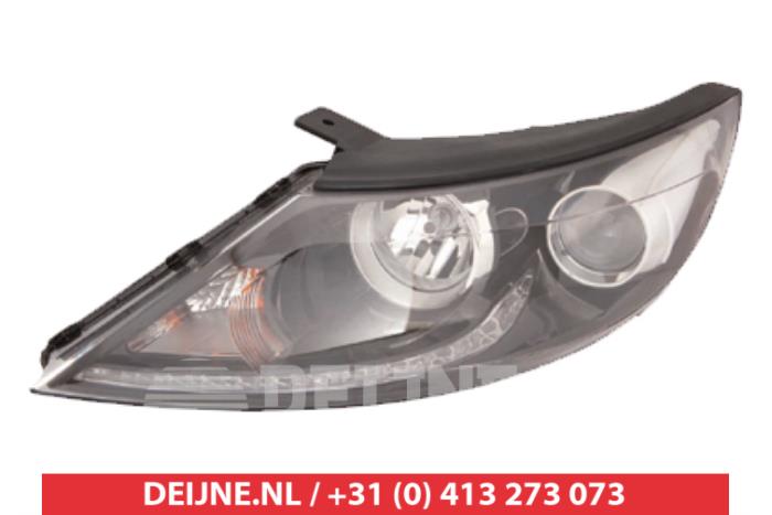 Nowe Reflektor lewy Kia Sportage Cena € 248,57 Z VAT oferowane przez V.Deijne Jap.Auto-onderdelen BV