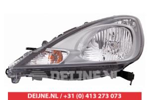 New Headlight, left Honda Jazz Price € 116,08 Inclusive VAT offered by V.Deijne Jap.Auto-onderdelen BV