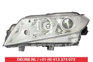 New Headlight, left Suzuki Vitara Price € 226,79 Inclusive VAT offered by V.Deijne Jap.Auto-onderdelen BV