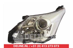 New Headlight, left Toyota Avensis Price € 195,94 Inclusive VAT offered by V.Deijne Jap.Auto-onderdelen BV