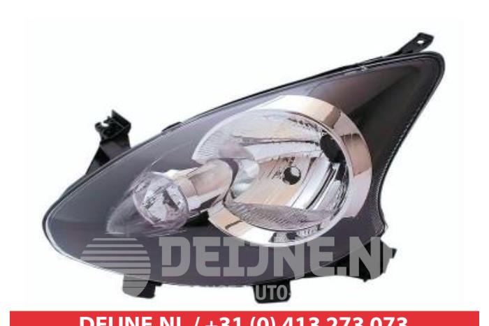 Headlight, left from a Toyota Aygo 2005