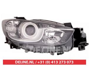 Nowe Reflektor prawy Mazda CX-5 Cena € 235,95 Z VAT oferowane przez V.Deijne Jap.Auto-onderdelen BV