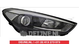 New Headlight, right Hyundai Tucson Price € 311,64 Inclusive VAT offered by V.Deijne Jap.Auto-onderdelen BV