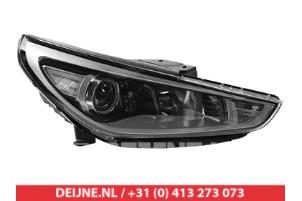 New Headlight, right Hyundai I30 Price € 219,53 Inclusive VAT offered by V.Deijne Jap.Auto-onderdelen BV
