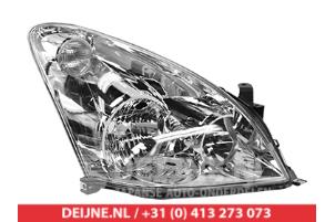 New Headlight, right Toyota Corolla Verso Price € 185,05 Inclusive VAT offered by V.Deijne Jap.Auto-onderdelen BV