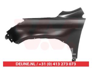 New Front wing, left Honda CR-V Price € 78,57 Inclusive VAT offered by V.Deijne Jap.Auto-onderdelen BV