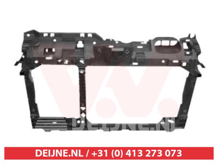 Nya Front Mazda 2 Pris € 52,55 Inklusive moms erbjuds av V.Deijne Jap.Auto-onderdelen BV