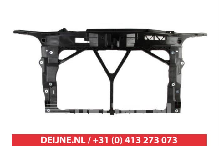 Nowe Panel przedni Mazda 3. Cena € 58,00 Z VAT oferowane przez V.Deijne Jap.Auto-onderdelen BV