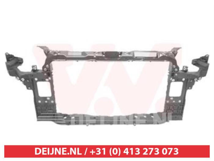 Nya Front Hyundai I30 Pris € 170,53 Inklusive moms erbjuds av V.Deijne Jap.Auto-onderdelen BV