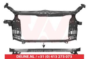 Nuevos Panel frontal Nissan Qashqai Precio € 159,02 IVA incluido ofrecido por V.Deijne Jap.Auto-onderdelen BV