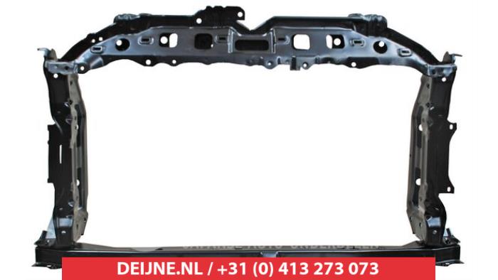 Nya Front Toyota Yaris Pris € 85,22 Inklusive moms erbjuds av V.Deijne Jap.Auto-onderdelen BV