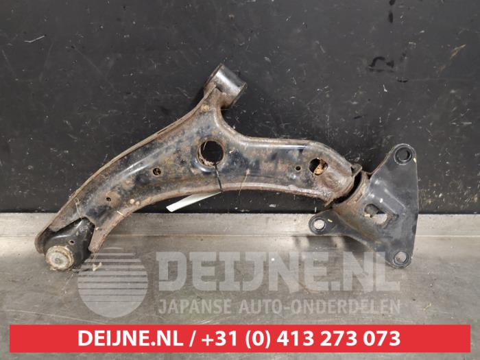 Front lower wishbone, right from a Honda Jazz (GE6/GE8/GG/GP) 1.4 VTEC 16V 2010