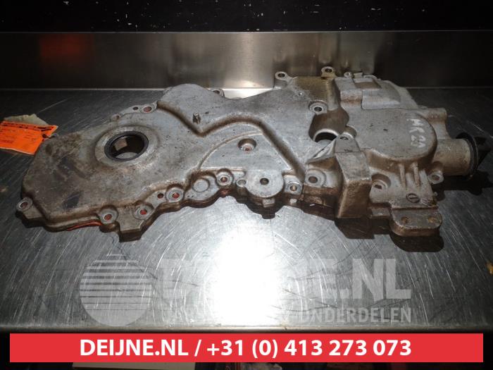 Usagé Couvercle de distribution Nissan Qashqai (J10) 2.0 16V 4x4 Prix € 75,00 Règlement à la marge proposé par V.Deijne Jap.Auto-onderdelen BV