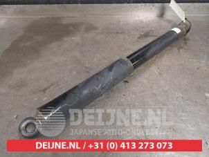 Used Rear shock absorber, right Mitsubishi L-200 2.5 DI-D 4x4 Price on request offered by V.Deijne Jap.Auto-onderdelen BV