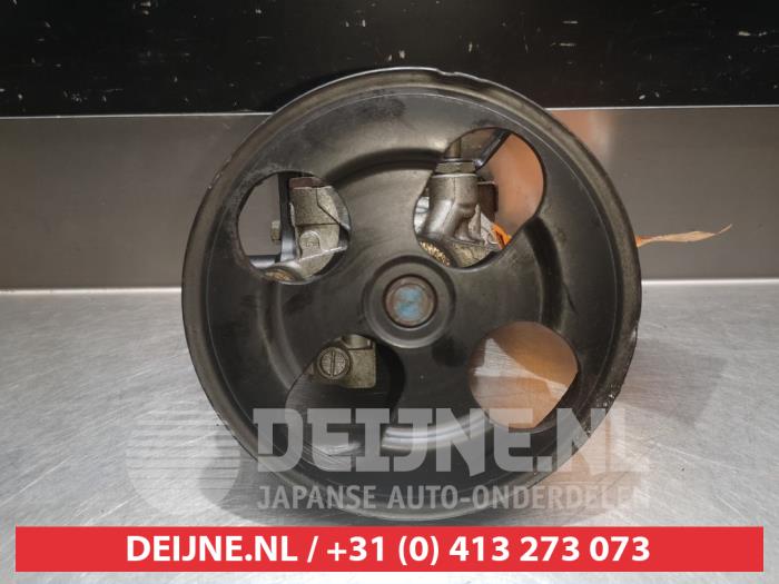 Usagé Pompe de direction Mitsubishi Colt (CJ) 1.6 GLXi 16V Prix € 25,00 Règlement à la marge proposé par V.Deijne Jap.Auto-onderdelen BV