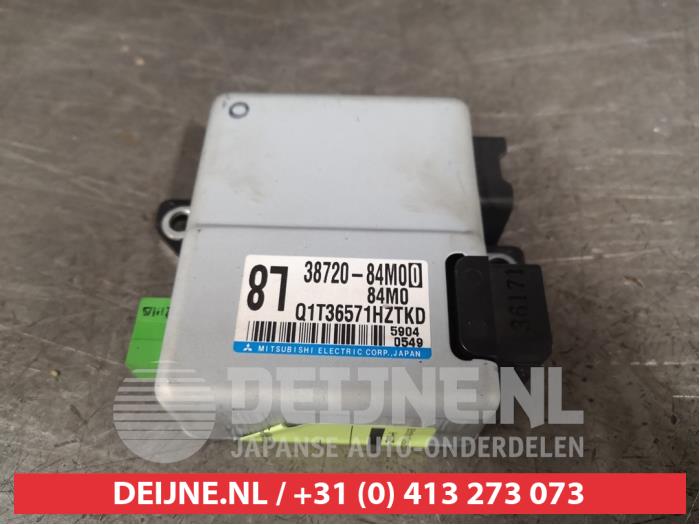 Used Power steering computer Suzuki Celerio (LF) 1.0 12V Price € 100,00 Margin scheme offered by V.Deijne Jap.Auto-onderdelen BV