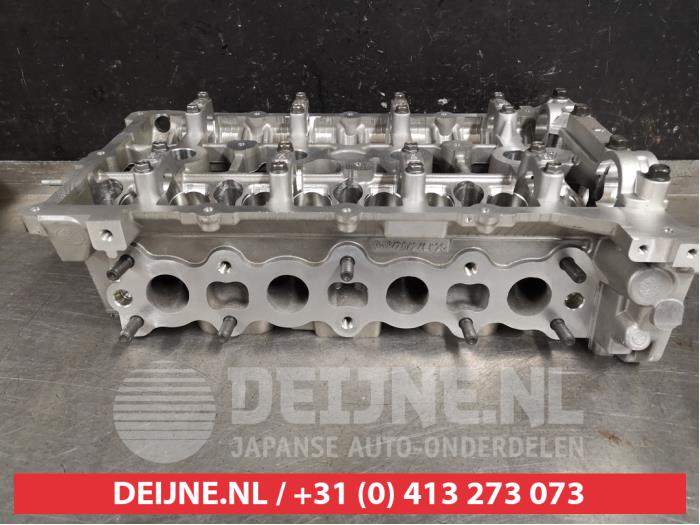 Cylinder head Hyundai Santa Fe I 2.0 16V 4x2 2210025013 G4JS