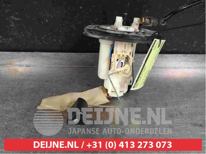 Usagé Pompe à carburant Honda Stream I (RN) 1.7 16V VTEC Prix € 50,00 Règlement à la marge proposé par V.Deijne Jap.Auto-onderdelen BV