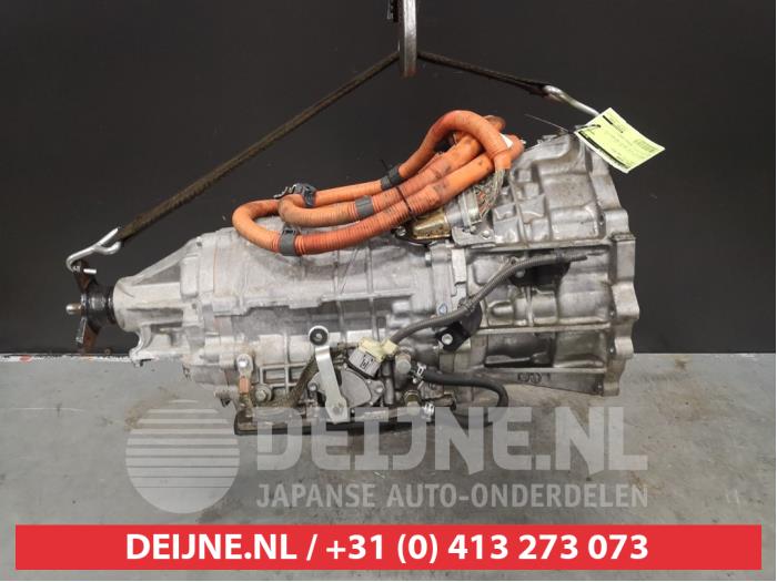 Getriebe van een Lexus IS (E3) 300h 2.5 16V 2013