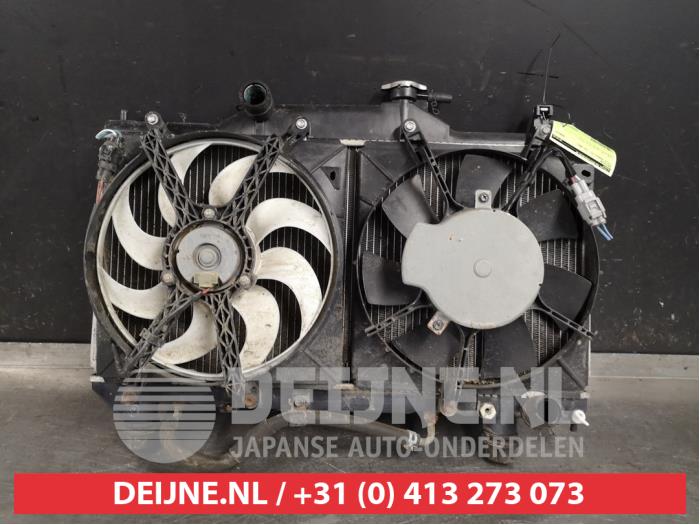 Gebrauchte Kühler Toyota Avensis (T22) 2.0 16V VVT-i D-4 Preis € 40,00 Margenregelung angeboten von V.Deijne Jap.Auto-onderdelen BV