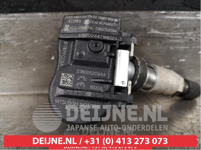 Begagnade Däcktryckssensor Mitsubishi Outlander (GF/GG) 2.2 DI-D 16V Clear Tec 4x4 Pris € 25,00 Marginaltabell erbjuds av V.Deijne Jap.Auto-onderdelen BV
