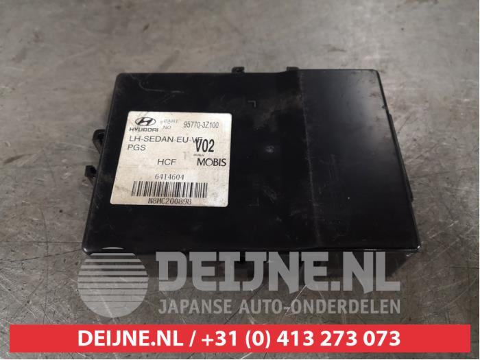 Usados Módulo PDC Hyundai i40 (VFA) 1.6 GDI 16V Precio € 50,00 Norma de margen ofrecido por V.Deijne Jap.Auto-onderdelen BV